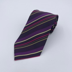 Cravate rayée en soie