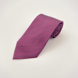 Cravate rayée en soie